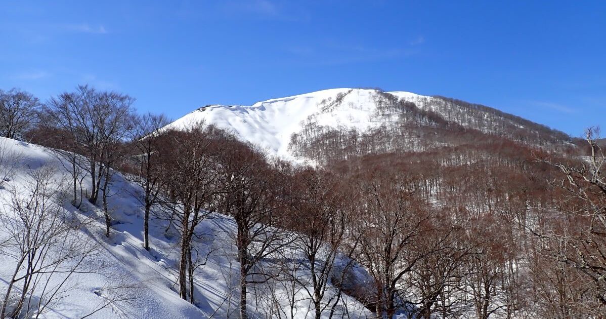 BCスキー鍋越峠から吹越山・翁山を狙う BCスキー鍋越峠から吹越山・翁山を狙う